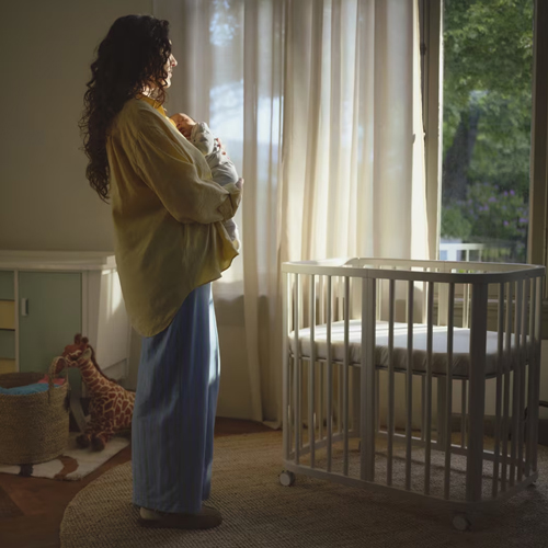 cuna stokke nighti mini